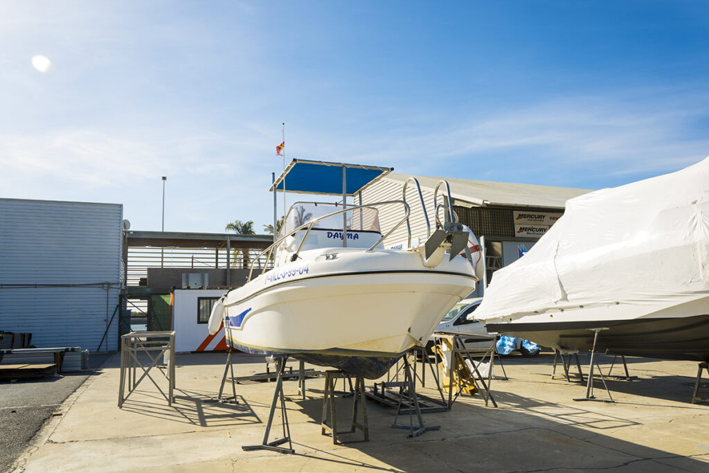 mantenimiento de barcos en Mazagón