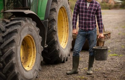 ¿Cómo elegir repuestos agrícolas adecuados para tu tractor?